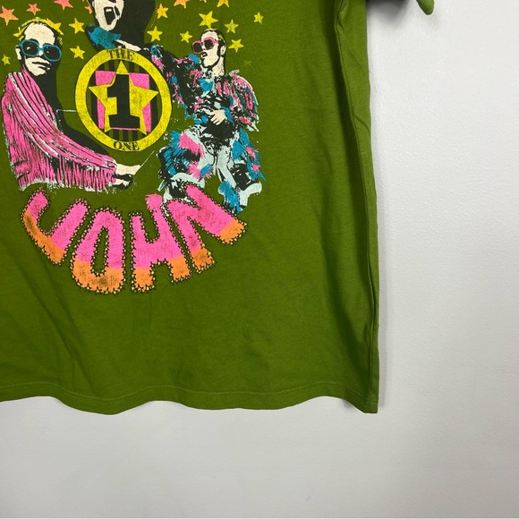 Daydreamer Elton John The One Solo Graphic Crewneck Tee in Olive Green - Picture 5 of 10